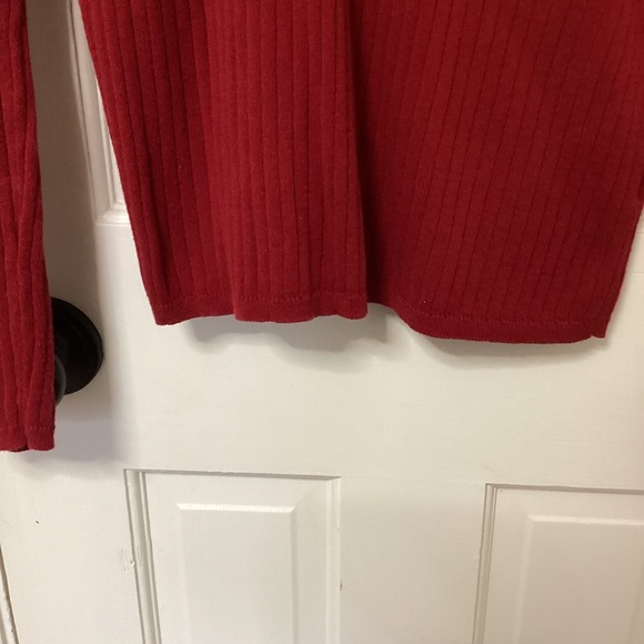 TALBOTS Red Ribbed Long Sleeve Top - Picture 5 of 6